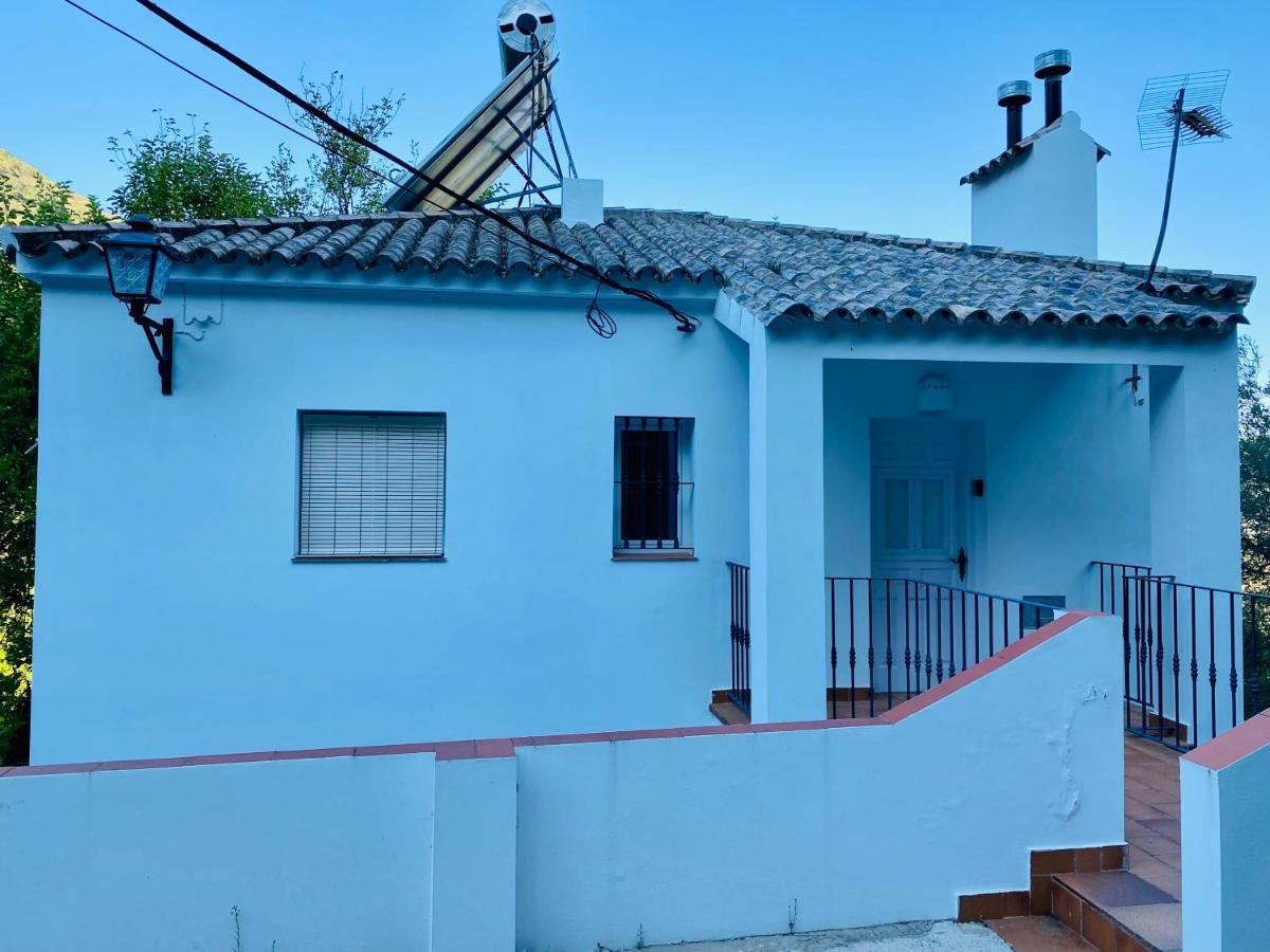 Stay Wild En Las Casitas De Huerta Arriba Benamahoma Bagian luar foto